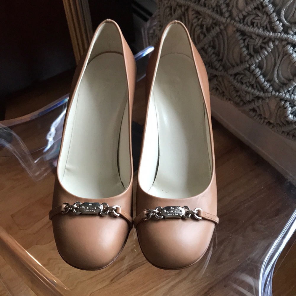 Gucci Tan Leather Heels